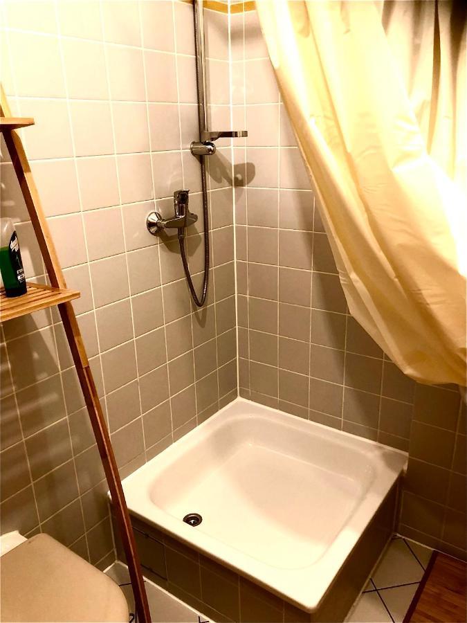 Das Kleine Liesl In Der Neustadt Dresda Esterno foto